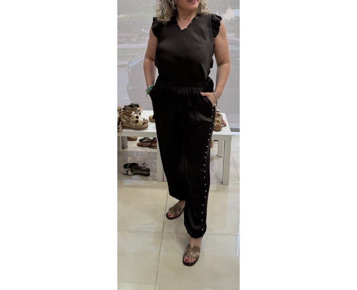 pantalon satinado tachas café