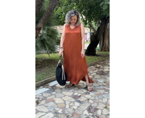 vestido satinado naranja