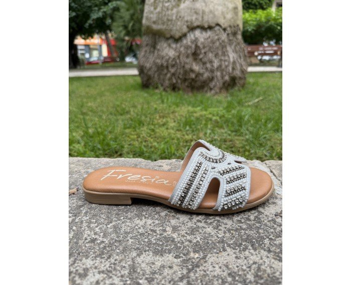 sandalia gris 574