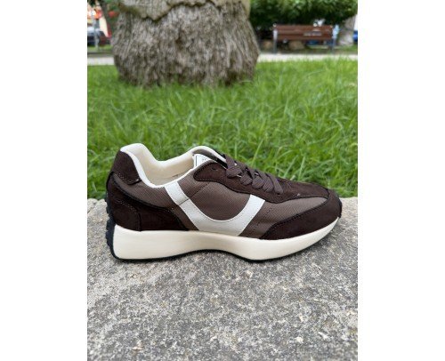 sneaker Bilbao caf&eacute;