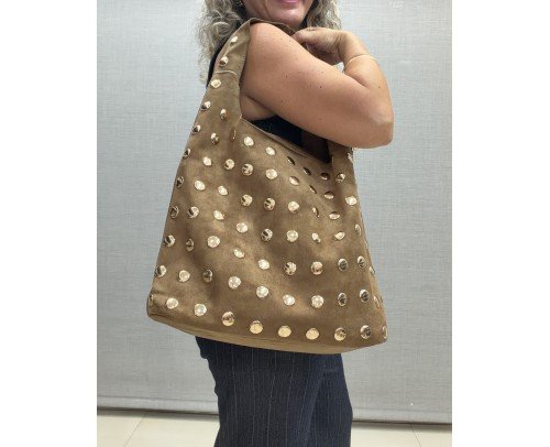 BOLSO TACHAS COLOR CAMEL