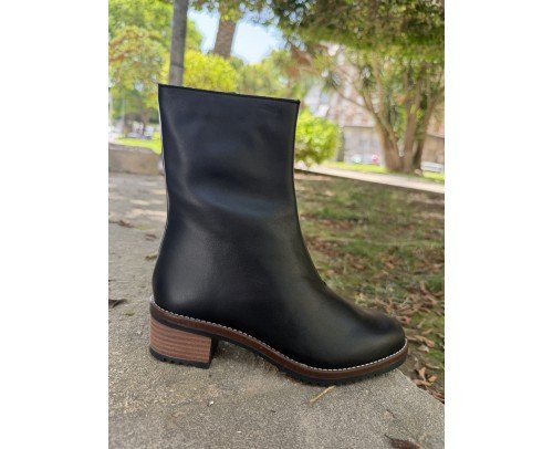 botin negro 2332