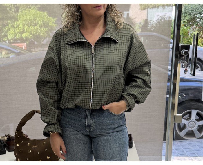 bomber cuadros verde