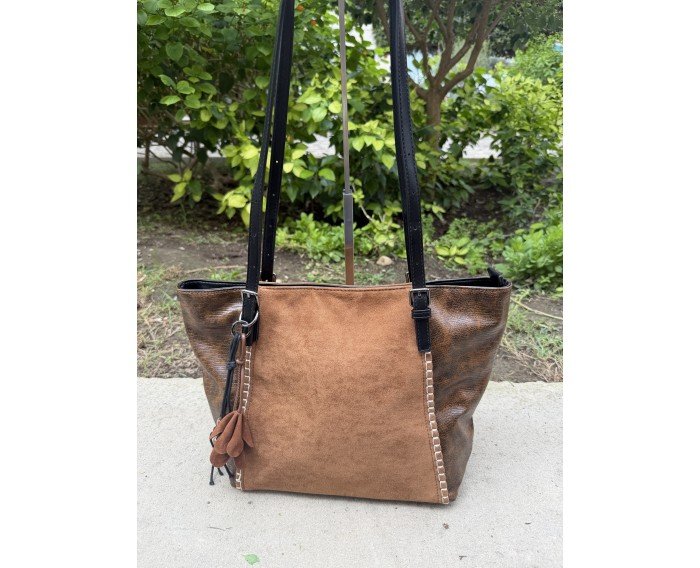bolso marron y camel