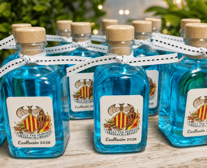 licor artesano de cassalla con escudo