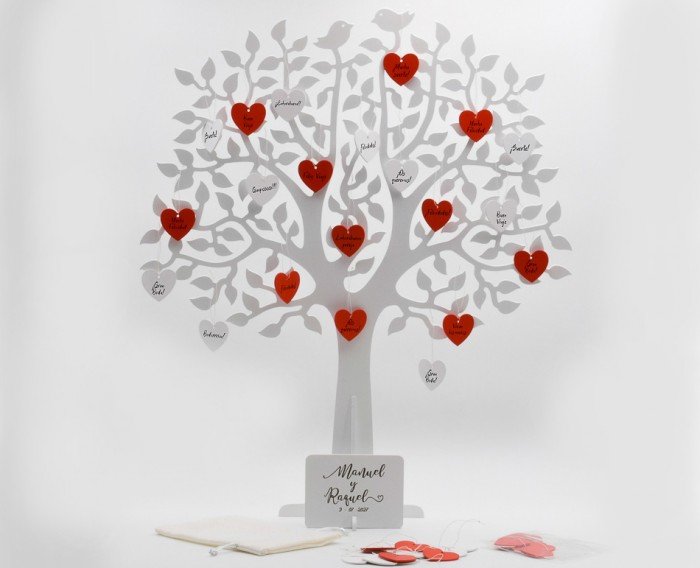 árbol de deseos corazones