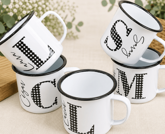 taza retro metal inicial & nombre