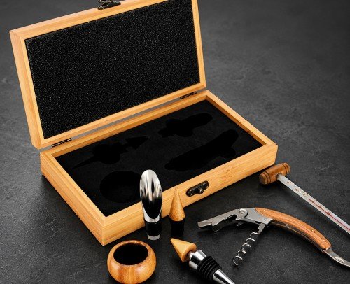 Set de Vino con Accesorios de Acero y Bamb&uacute;