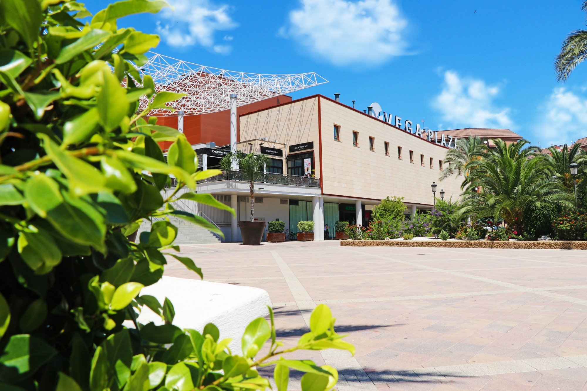 Hotel ASA Molina Plaza :: HOTELES :: Asa Grupo ::  Promoción inmobiliaria, centros comerciales, parkings, hoteles