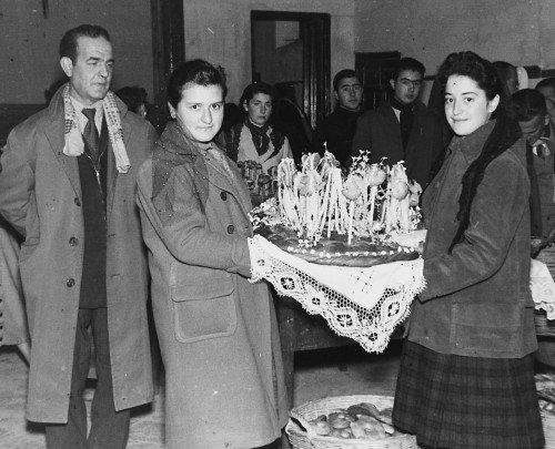 Tortas en la Sacristia 1957