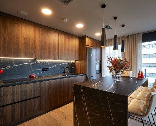 Kitchen island with HPL countertop in Barcelona