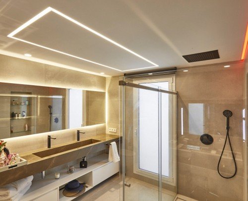 Diseño de iluminación en baño suite en Alella, Barcelona