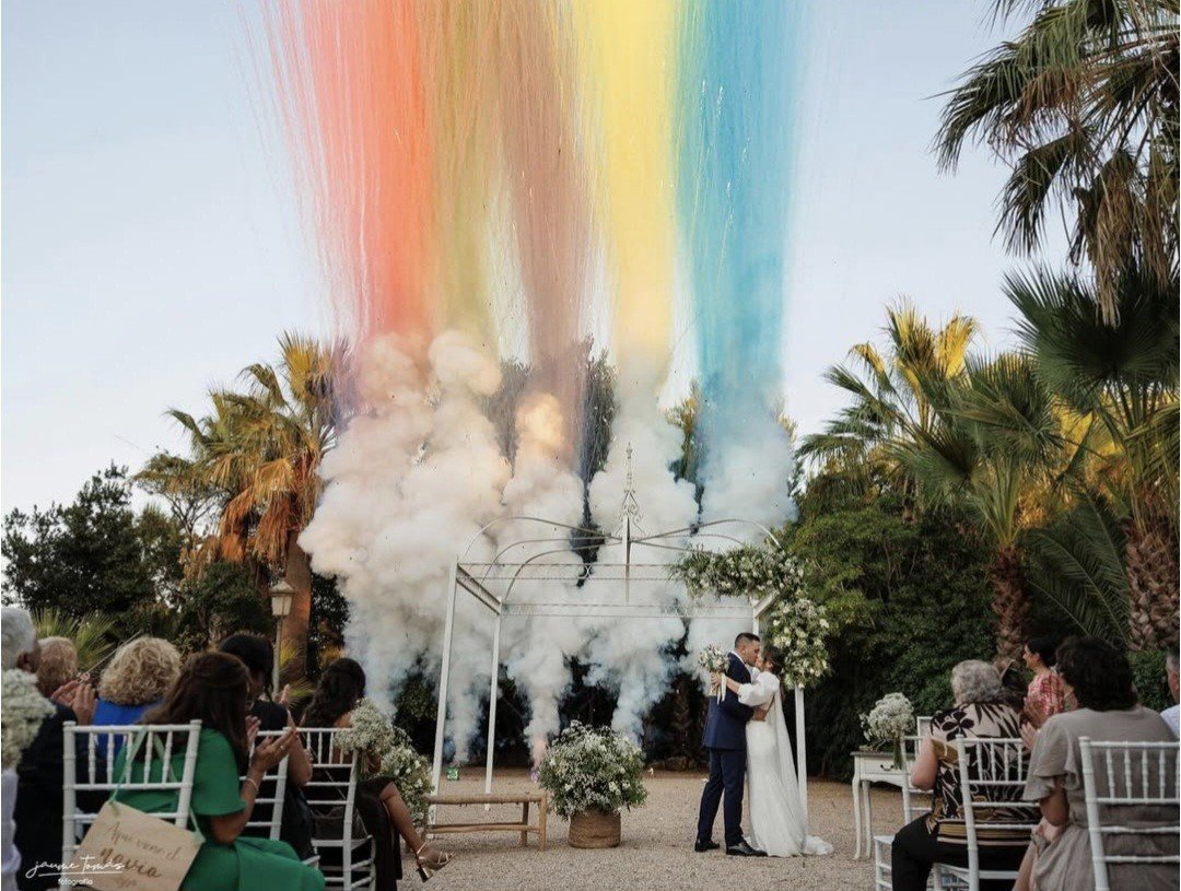 EVENTOS DE BODA CON HUMOS DE COLORES