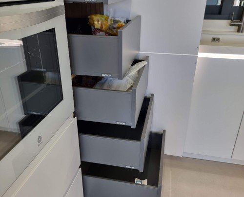 Caceroleros interior Blum Legrabox