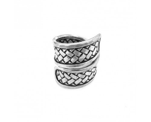 Anillo de plata cruzado