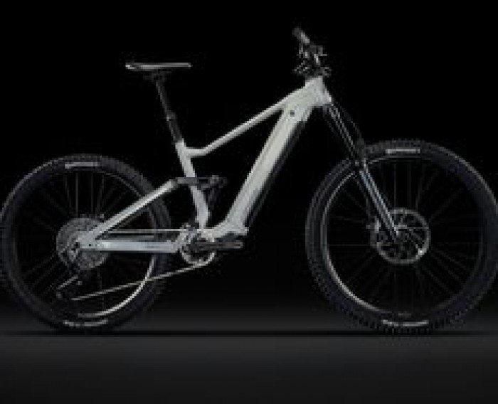 OVERVOLT AM 7.8 2025
