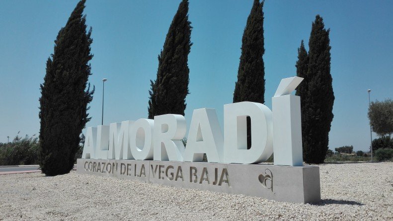 FINALIZADAS LAS OBRAS DEL PROYECTO DE SEÑALIZACIÓN TURÍSTICA EN ALMORADÍ img_20180802_132146.jpg