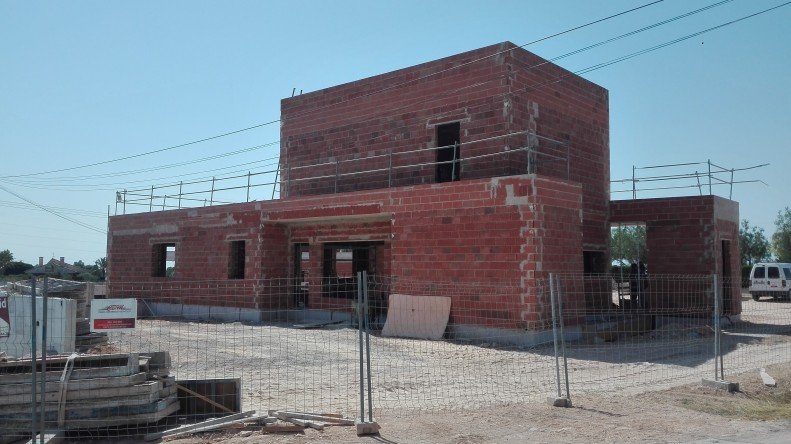 AVANZA LA ALBAÑILERÍA EN LAS VIVIENDAS DE SAN VICENTE img_20190715_115220.jpg